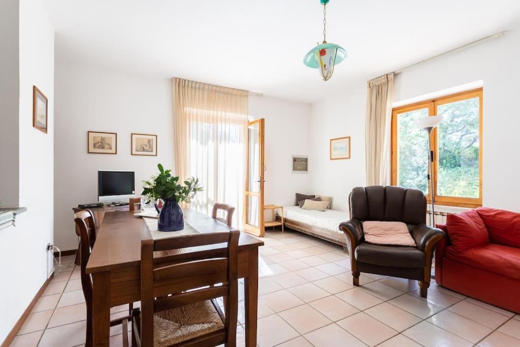 Apartment In Nature,10Min From City Perugia Esterno foto